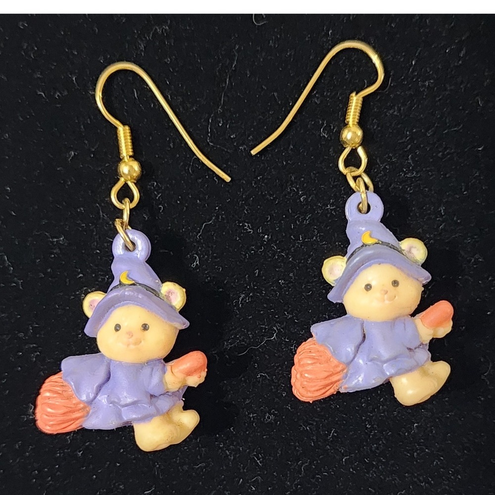 Vintage Russ Berrie Halloween Witch Teddy Bear Dangle Earrings Purple Gold Tone